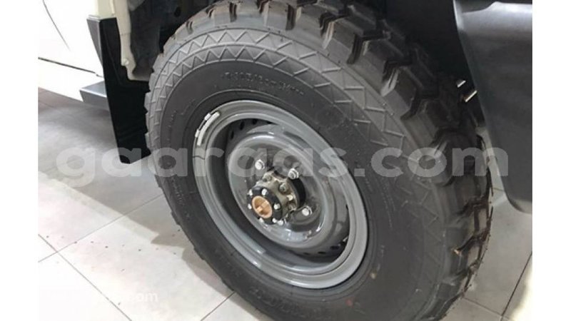 Big with watermark toyota land cruiser dakar import dubai 4675