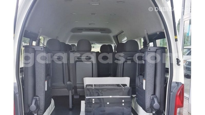 Big with watermark toyota hiace dakar import dubai 4676