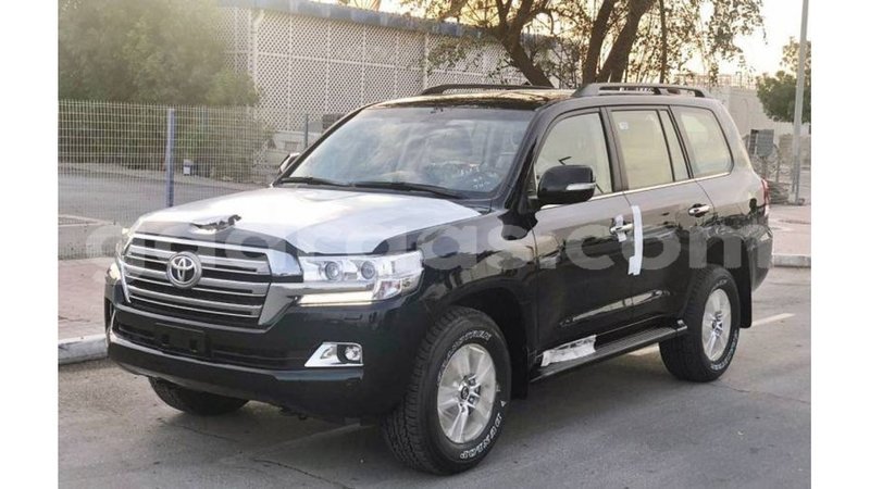 Big with watermark toyota land cruiser dakar import dubai 4699