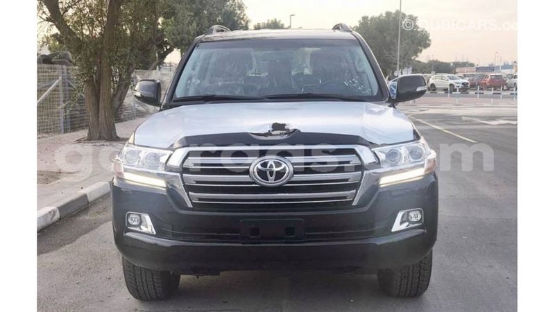 Big with watermark toyota land cruiser dakar import dubai 4699