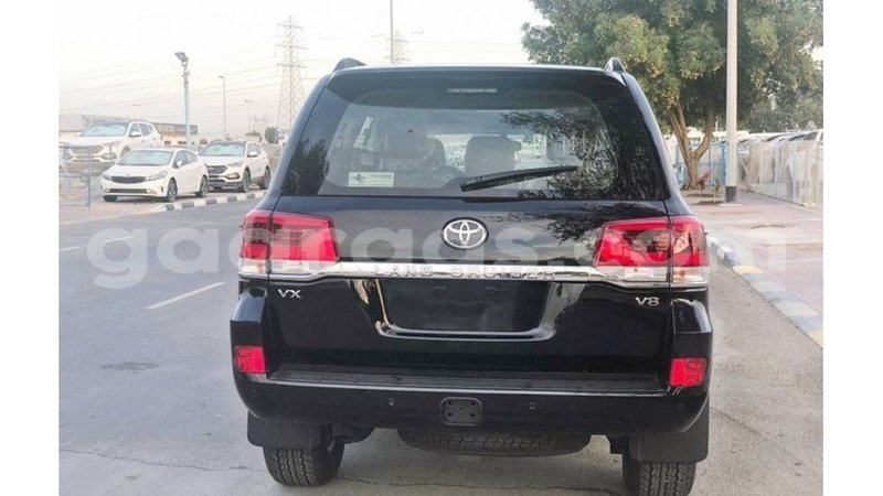 Big with watermark toyota land cruiser dakar import dubai 4699