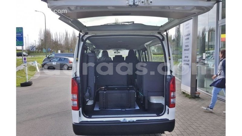 Big with watermark toyota hiace dakar import dubai 4705