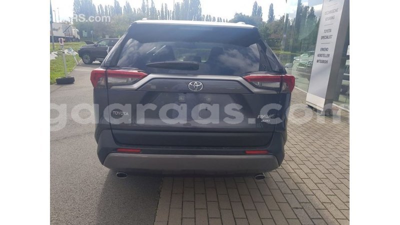 Big with watermark toyota 4runner dakar import dubai 4706