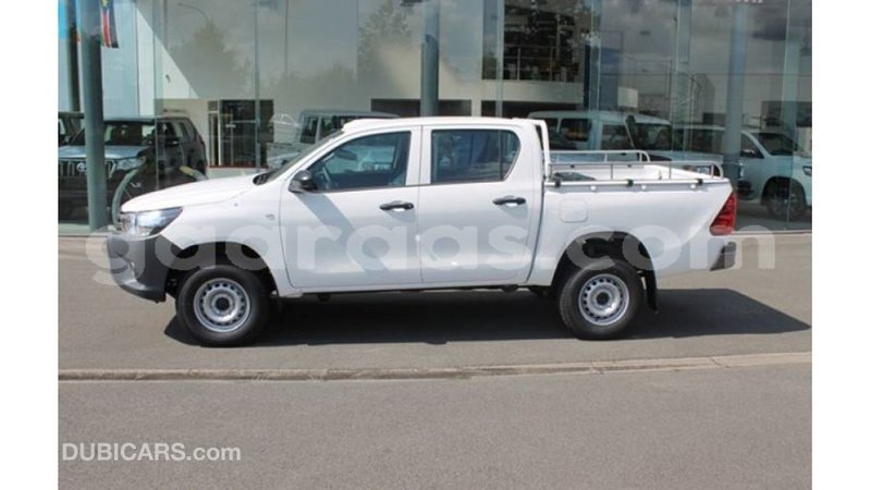 Big with watermark toyota hilux dakar import dubai 4710