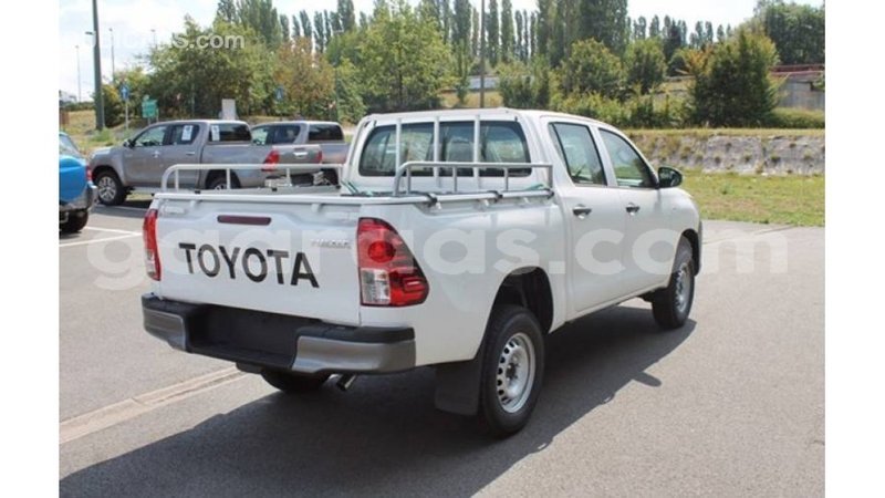 Big with watermark toyota hilux dakar import dubai 4710