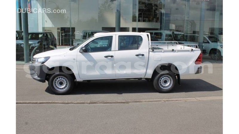 Big with watermark toyota hilux dakar import dubai 4710