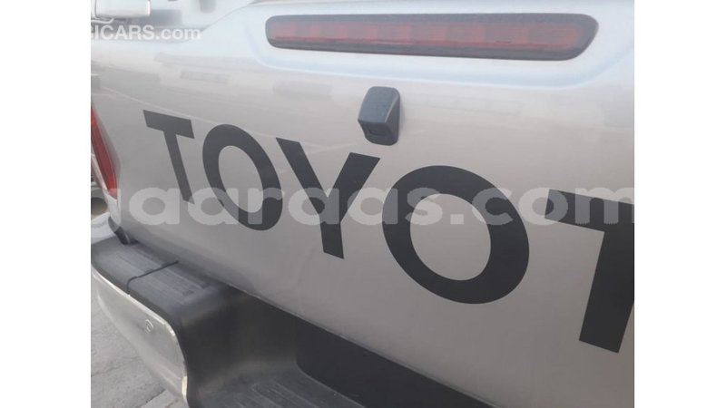 Big with watermark toyota hilux dakar import dubai 4714