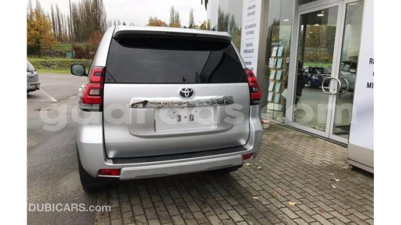 Big with watermark toyota prado dakar import dubai 4719