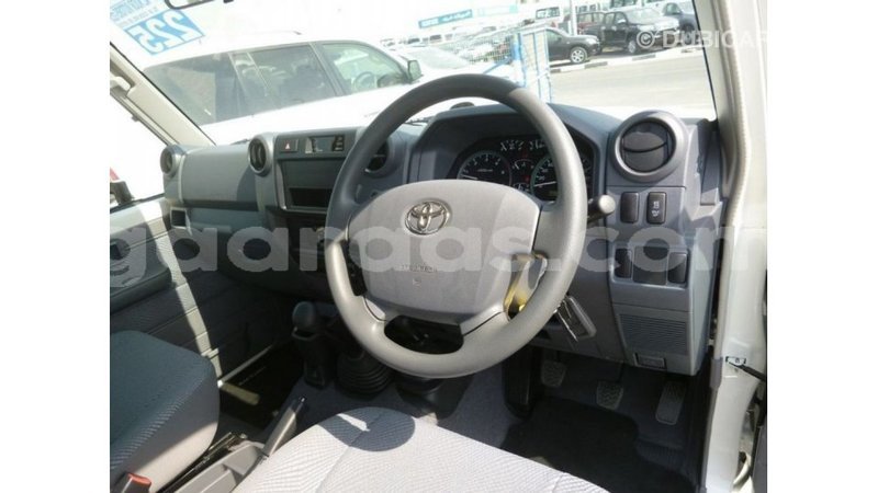 Big with watermark toyota land cruiser dakar import dubai 4735