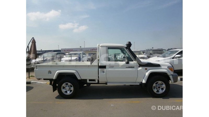 Big with watermark toyota land cruiser dakar import dubai 4735