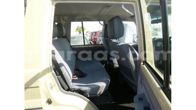 Big with watermark toyota land cruiser dakar import dubai 4736