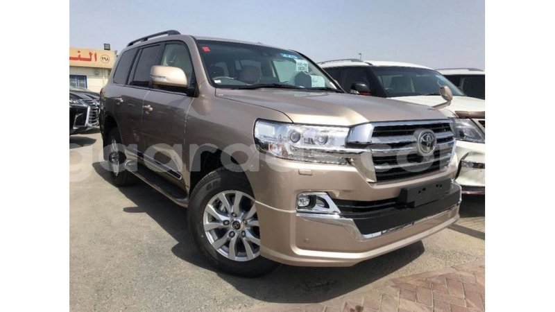 Big with watermark toyota land cruiser dakar import dubai 4738