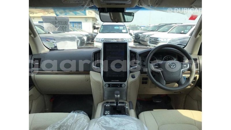 Big with watermark toyota land cruiser dakar import dubai 4738