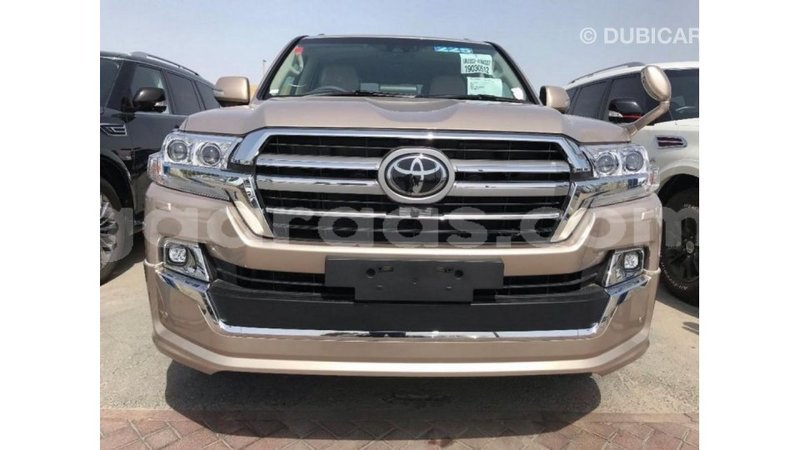 Big with watermark toyota land cruiser dakar import dubai 4738