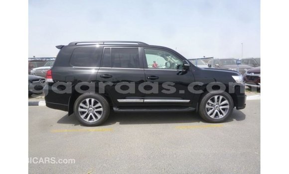 Buy Import Toyota Land Cruiser Black Car in Import - Dubai in Dakar Buy Import Toyota Land Cruiser Black Car in Import - Dubai in Dakar