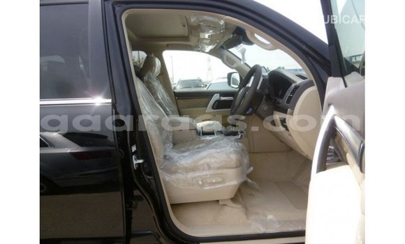 Buy Import Toyota Land Cruiser Black Car in Import - Dubai in Dakar Buy Import Toyota Land Cruiser Black Car in Import - Dubai in Dakar