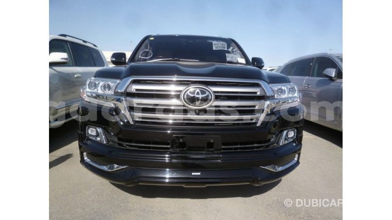 Big with watermark toyota land cruiser dakar import dubai 4748