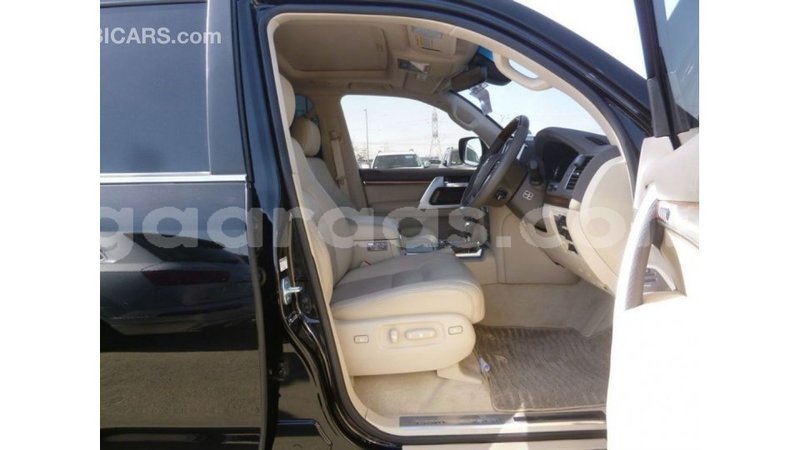 Big with watermark toyota land cruiser dakar import dubai 4748