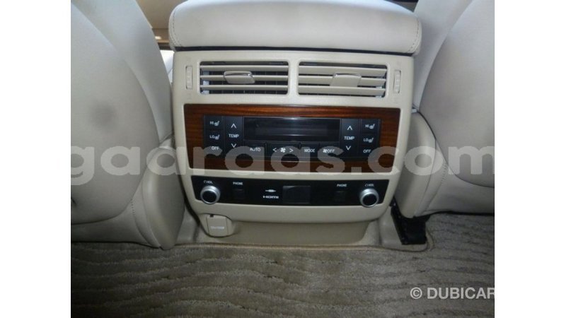 Big with watermark toyota land cruiser dakar import dubai 4748