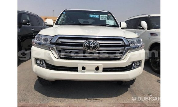 Dieundeu Imported Toyota Land Cruiser White Auto in Import - Dubai in Dakar Dieundeu Imported Toyota Land Cruiser White Auto in Import - Dubai in Dakar