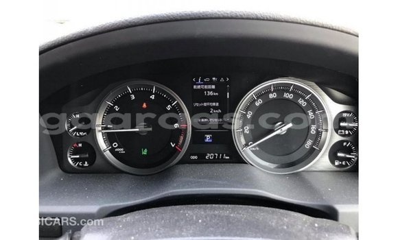 Dieundeu Imported Toyota Land Cruiser White Auto in Import - Dubai in Dakar Dieundeu Imported Toyota Land Cruiser White Auto in Import - Dubai in Dakar