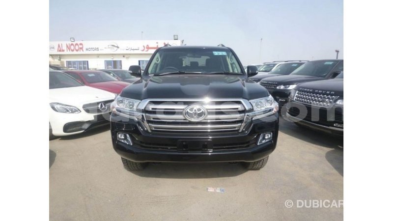 Big with watermark toyota land cruiser dakar import dubai 4762