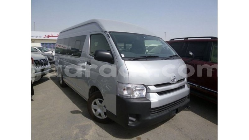 Big with watermark toyota hiace dakar import dubai 4766