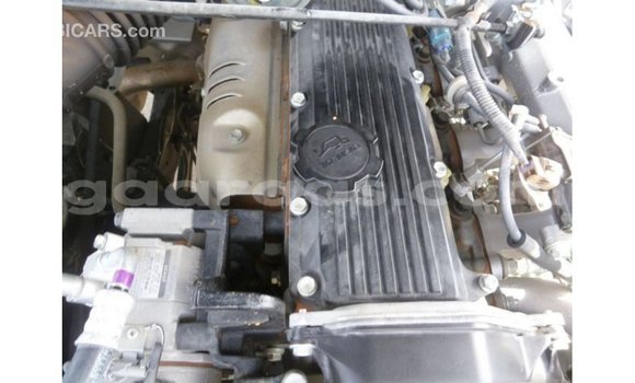 Acheter Import Voiture Toyota Land Cruiser Blanc à Import - Dubai, Dakar Acheter Import Voiture Toyota Land Cruiser Blanc à Import - Dubai, Dakar