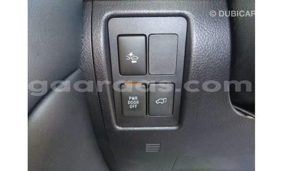 Buy Import Toyota Land Cruiser White Car in Import - Dubai in Dakar Buy Import Toyota Land Cruiser White Car in Import - Dubai in Dakar