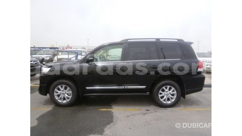 Big with watermark toyota land cruiser dakar import dubai 4776