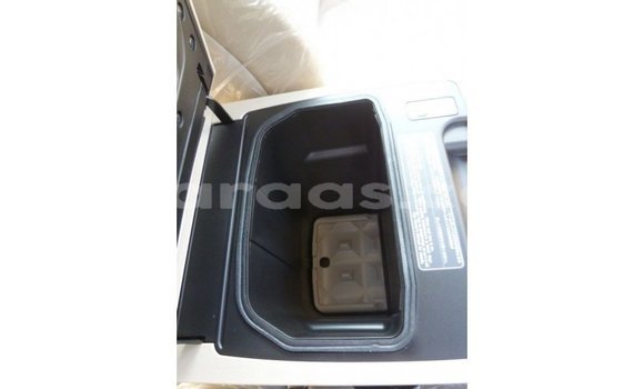 Acheter Import Voiture Toyota Land Cruiser Noir à Import - Dubai, Dakar Acheter Import Voiture Toyota Land Cruiser Noir à Import - Dubai, Dakar