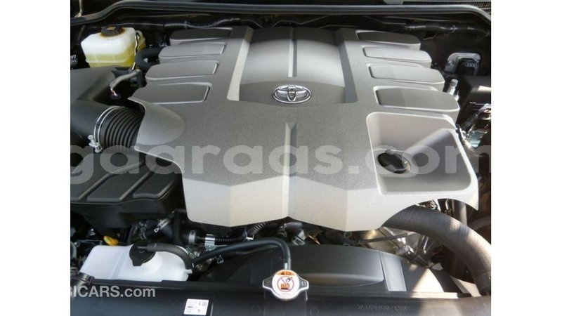 Big with watermark toyota land cruiser dakar import dubai 4777