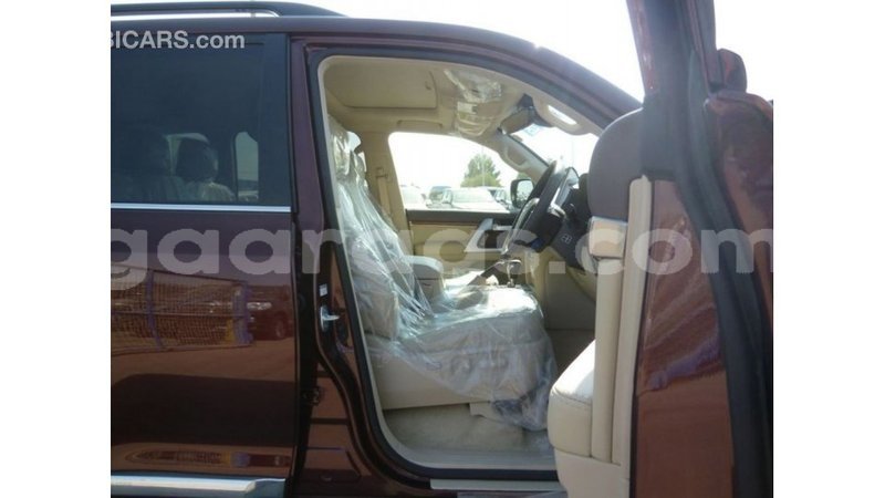 Big with watermark toyota land cruiser dakar import dubai 4779