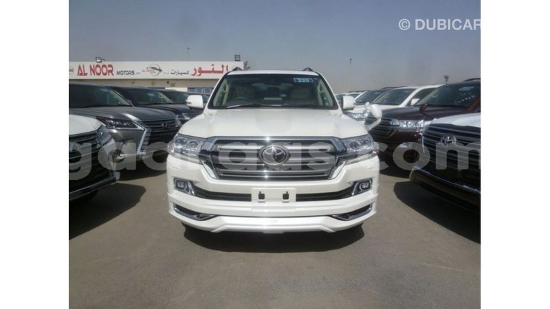 Big with watermark toyota land cruiser dakar import dubai 4781