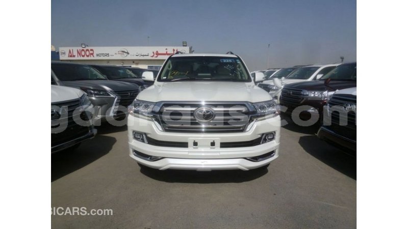 Big with watermark toyota land cruiser dakar import dubai 4782