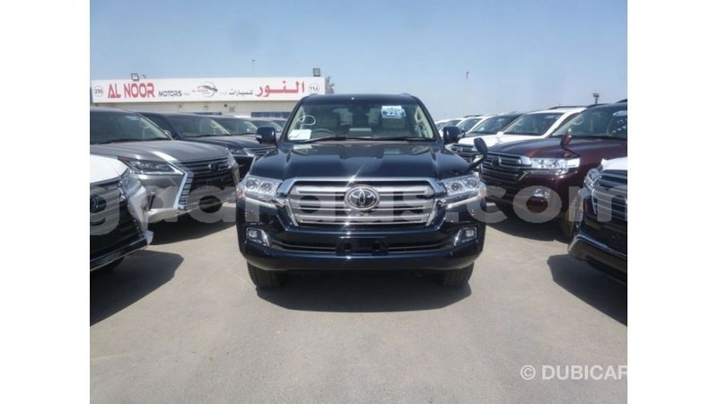 Big with watermark toyota land cruiser dakar import dubai 4784