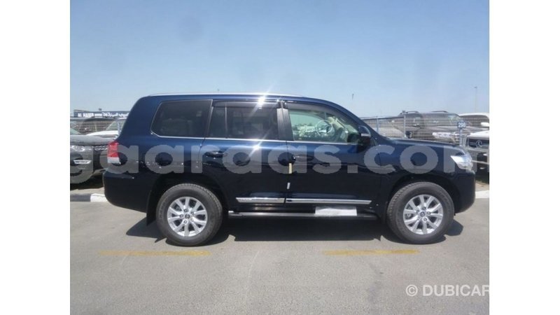 Big with watermark toyota land cruiser dakar import dubai 4784