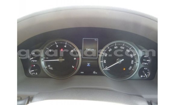 Acheter Import Voiture Toyota Land Cruiser Bleu à Import - Dubai, Dakar Acheter Import Voiture Toyota Land Cruiser Bleu à Import - Dubai, Dakar