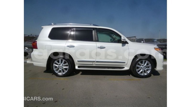 Big with watermark toyota land cruiser dakar import dubai 4790