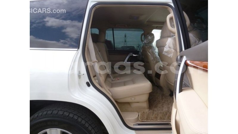 Big with watermark toyota land cruiser dakar import dubai 4790