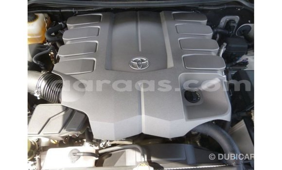 Buy Import Toyota Land Cruiser White Car in Import - Dubai in Dakar Buy Import Toyota Land Cruiser White Car in Import - Dubai in Dakar