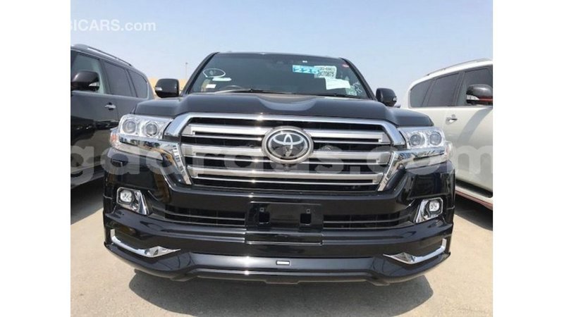 Big with watermark toyota land cruiser dakar import dubai 4797