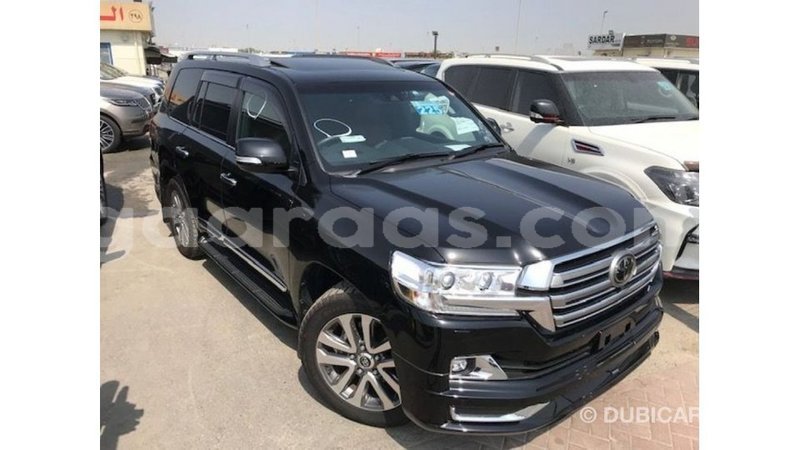 Big with watermark toyota land cruiser dakar import dubai 4797