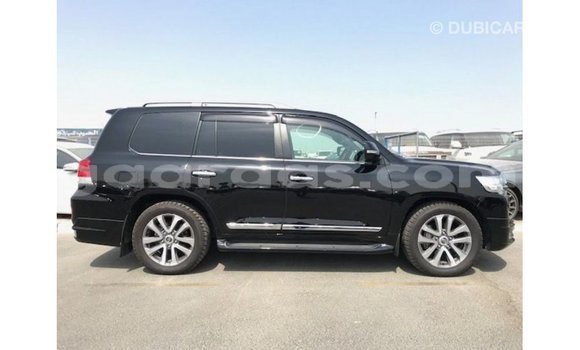 Acheter Import Voiture Toyota Land Cruiser Noir à Import - Dubai, Dakar Acheter Import Voiture Toyota Land Cruiser Noir à Import - Dubai, Dakar