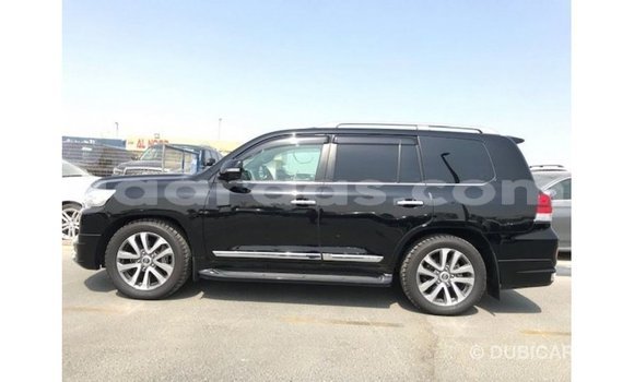 Acheter Import Voiture Toyota Land Cruiser Noir à Import - Dubai, Dakar Acheter Import Voiture Toyota Land Cruiser Noir à Import - Dubai, Dakar