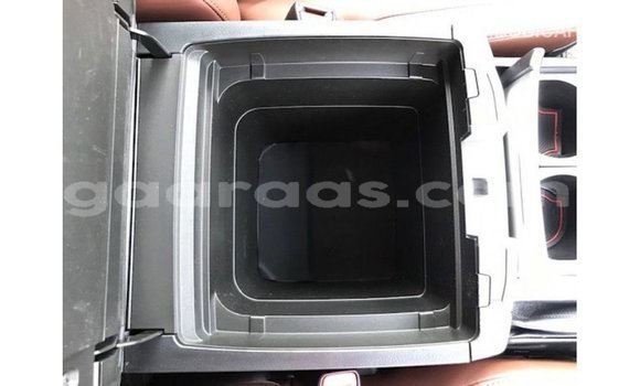 Acheter Import Voiture Toyota Land Cruiser Noir à Import - Dubai, Dakar Acheter Import Voiture Toyota Land Cruiser Noir à Import - Dubai, Dakar