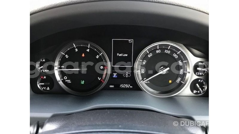 Big with watermark toyota land cruiser dakar import dubai 4797