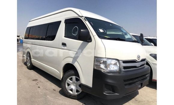 Dieundeu Imported Toyota Hiace White Auto in Import - Dubai in Dakar Dieundeu Imported Toyota Hiace White Auto in Import - Dubai in Dakar