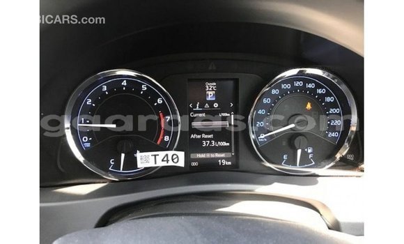 Buy Import Toyota Corolla White Car in Import - Dubai in Dakar Buy Import Toyota Corolla White Car in Import - Dubai in Dakar