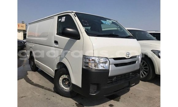 Acheter Import Voiture Toyota Hiace Blanc à Import - Dubai, Dakar Acheter Import Voiture Toyota Hiace Blanc à Import - Dubai, Dakar